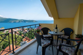Lovely 2-bedroom apartment with stunning sea view